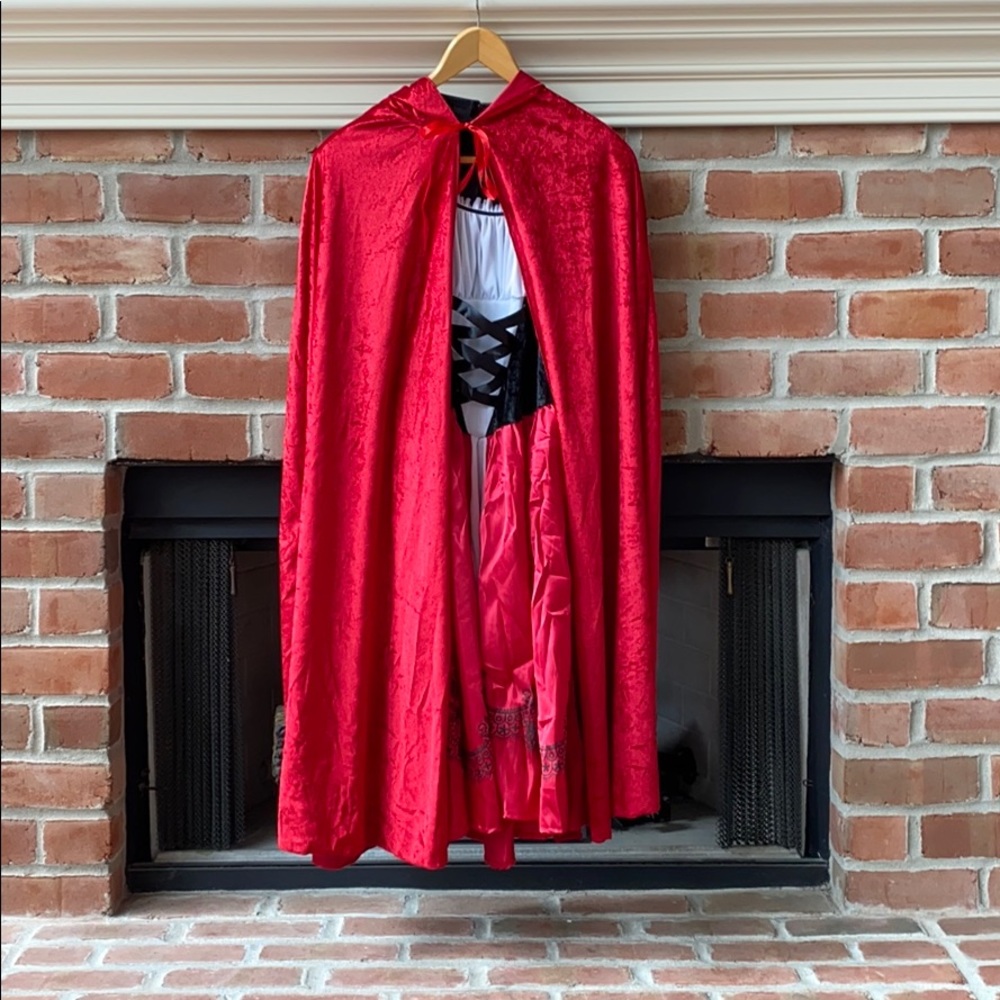 Leg avenue Little Red Hiding Hood Costume
